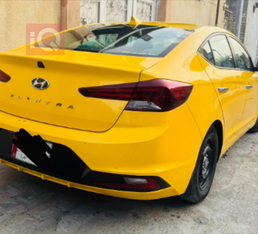 هیوندای ئەلەنترا